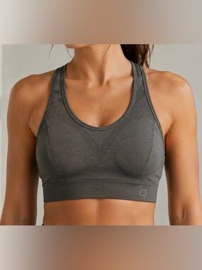 Essentials Seamless Racerback Sports Bra - Gray Size M